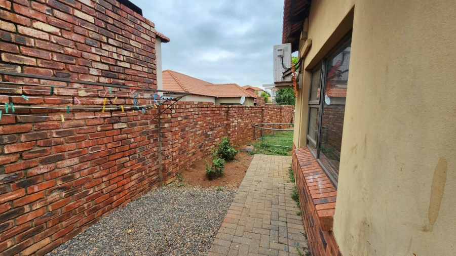 2 Bedroom Property for Sale in Waterkloof A H North West